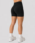Smooth Seamless Midi Shorts Black
